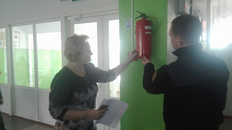 Бериславські рятувальники перевіряють об’єкти, в яких планується  розміщення виборчих дільниць